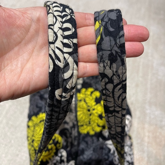 Vera Bradley Overnight travel set - Picture 5 of 13